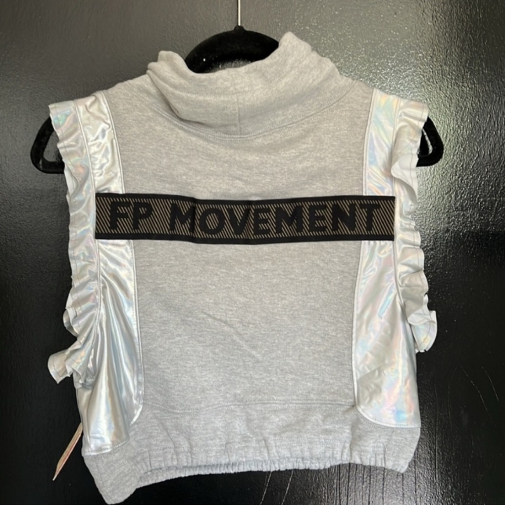 FP Movement Top, Crop Style - Picture 2 of 9